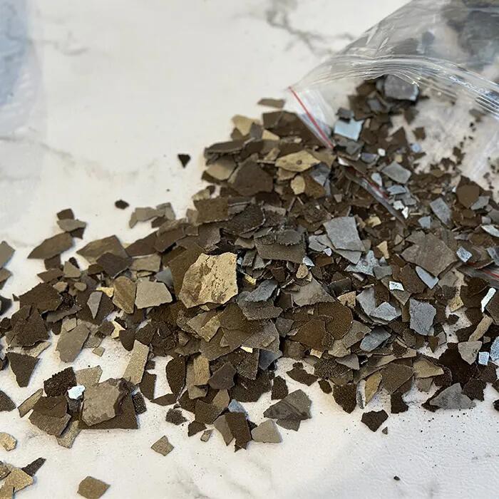 Электролитические марганцевые хлопья Mn Metal 99,7% Silver